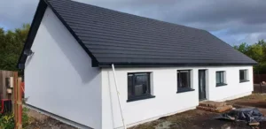 Photo de la maison de notre client après les travaux d'isolation thermique par l'extérieur (ITE)